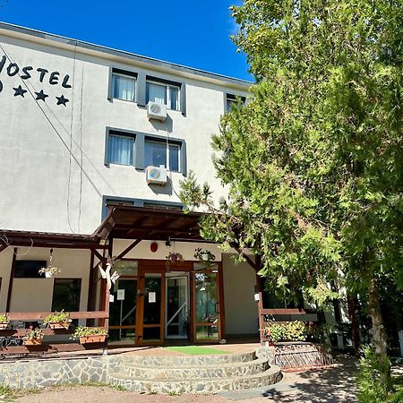 Hostel Horia Plopeni Экстерьер фото