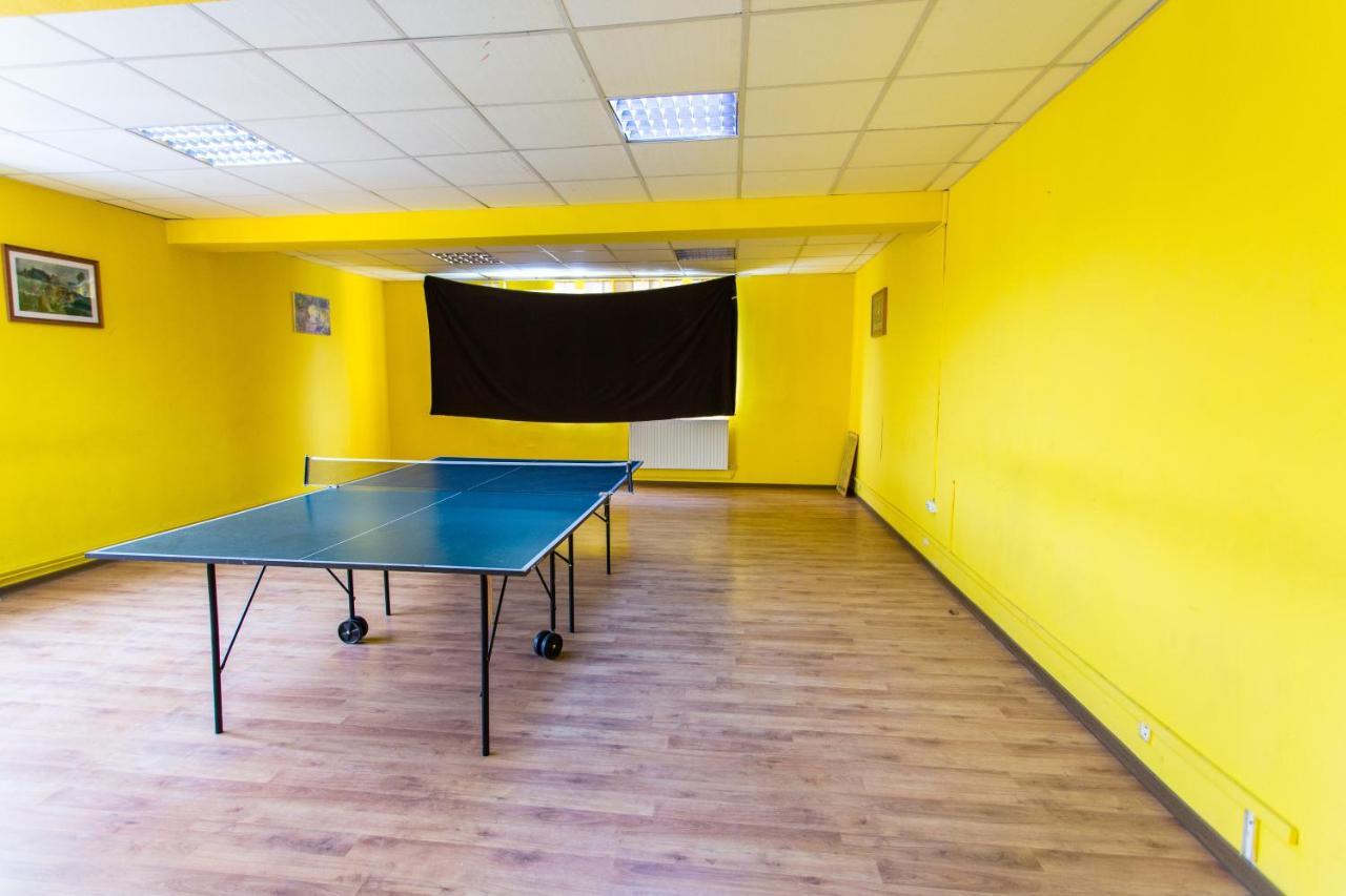 Hostel Horia Plopeni Экстерьер фото
