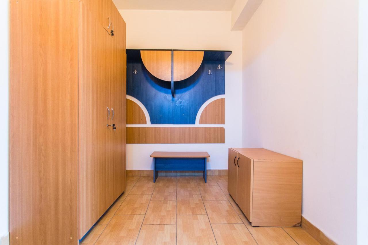 Hostel Horia Plopeni Экстерьер фото